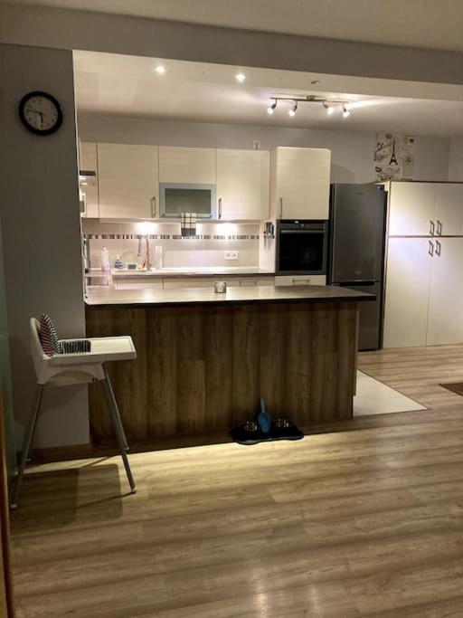 Grosse Wohnkueche, Terrasse, Schlafzimmer Am Steinhuder Meer, Wlan, Parkplatz, Fussbodenheizung, 70Qm Wunstorf Dış mekan fotoğraf