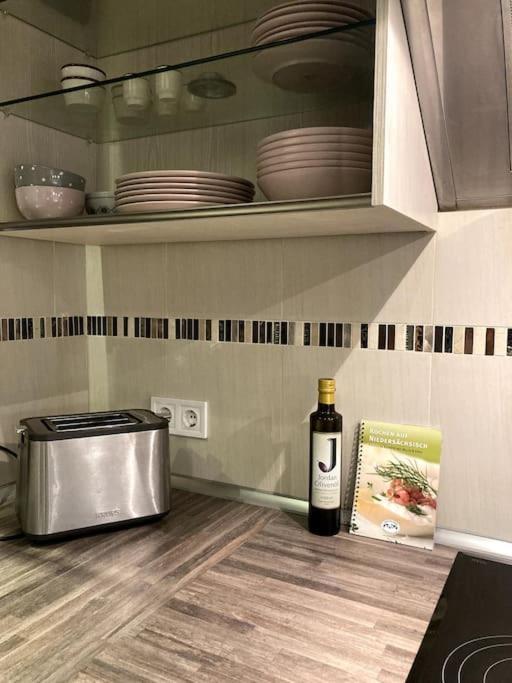 Grosse Wohnkueche, Terrasse, Schlafzimmer Am Steinhuder Meer, Wlan, Parkplatz, Fussbodenheizung, 70Qm Wunstorf Dış mekan fotoğraf
