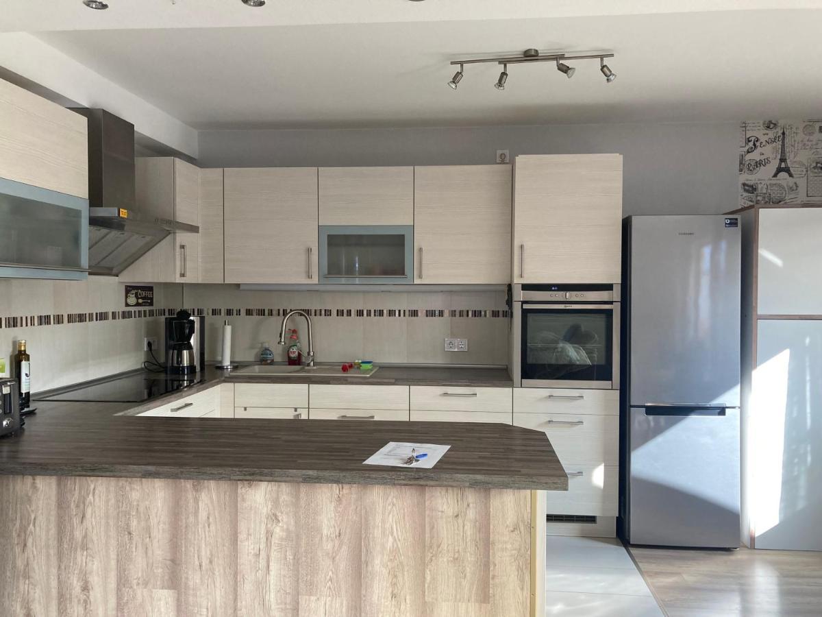 Grosse Wohnkueche, Terrasse, Schlafzimmer Am Steinhuder Meer, Wlan, Parkplatz, Fussbodenheizung, 70Qm Wunstorf Dış mekan fotoğraf