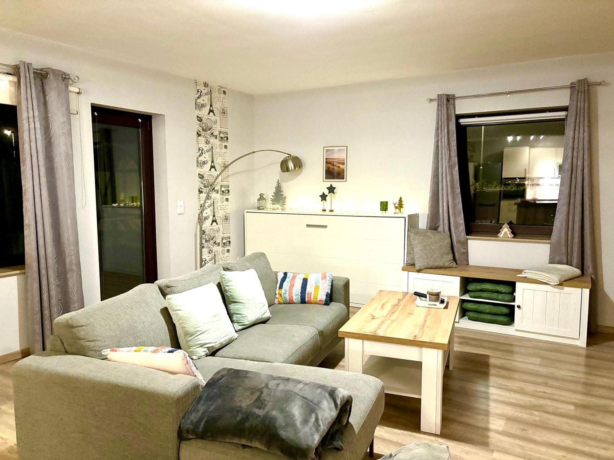 Grosse Wohnkueche, Terrasse, Schlafzimmer Am Steinhuder Meer, Wlan, Parkplatz, Fussbodenheizung, 70Qm Wunstorf Dış mekan fotoğraf